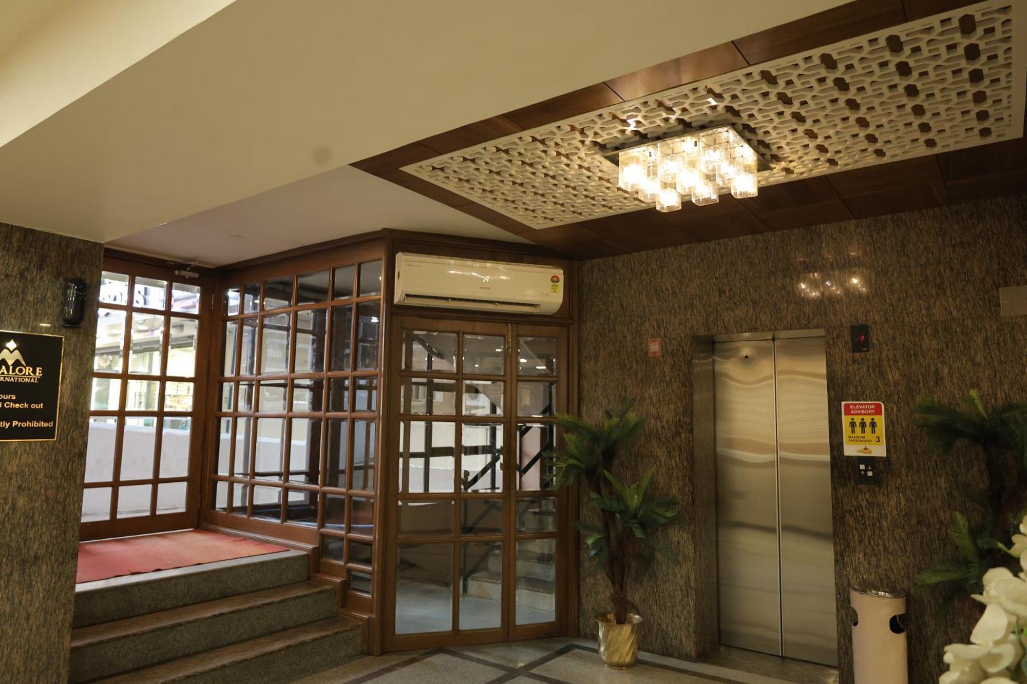 Hotel Mangalore International Luaran gambar
